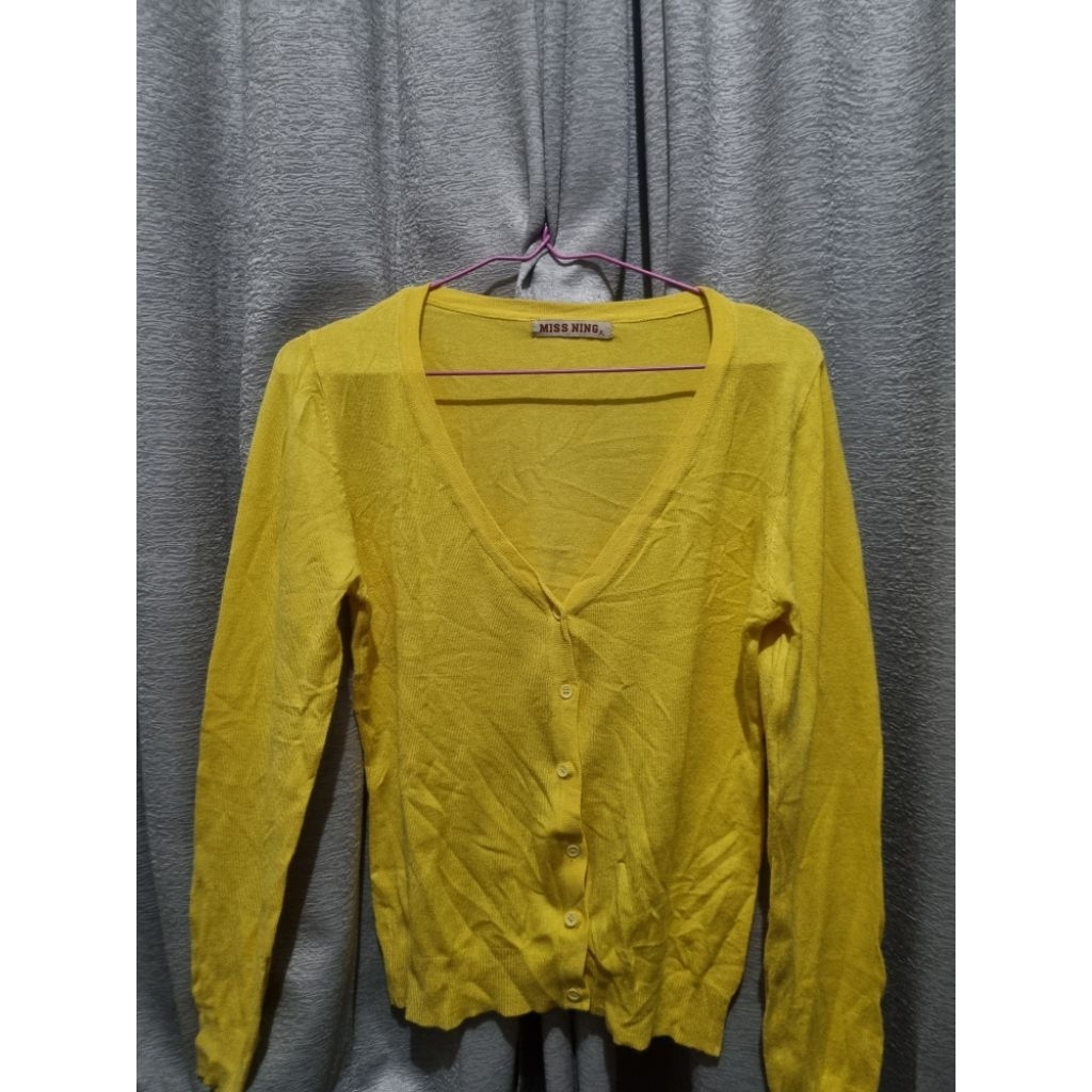 Cardigan Kuning