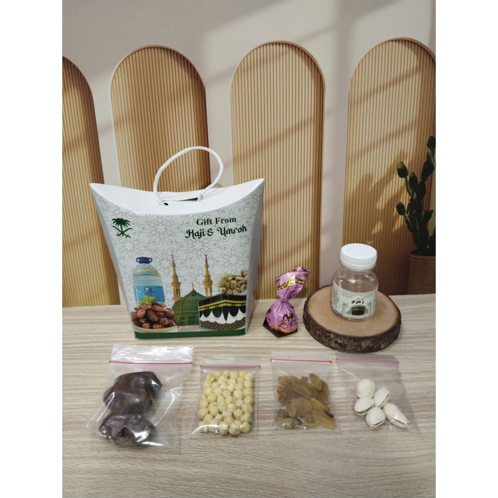 

Paket Oleh-Oleh Haji dan Umroh / Souvenir Makanan