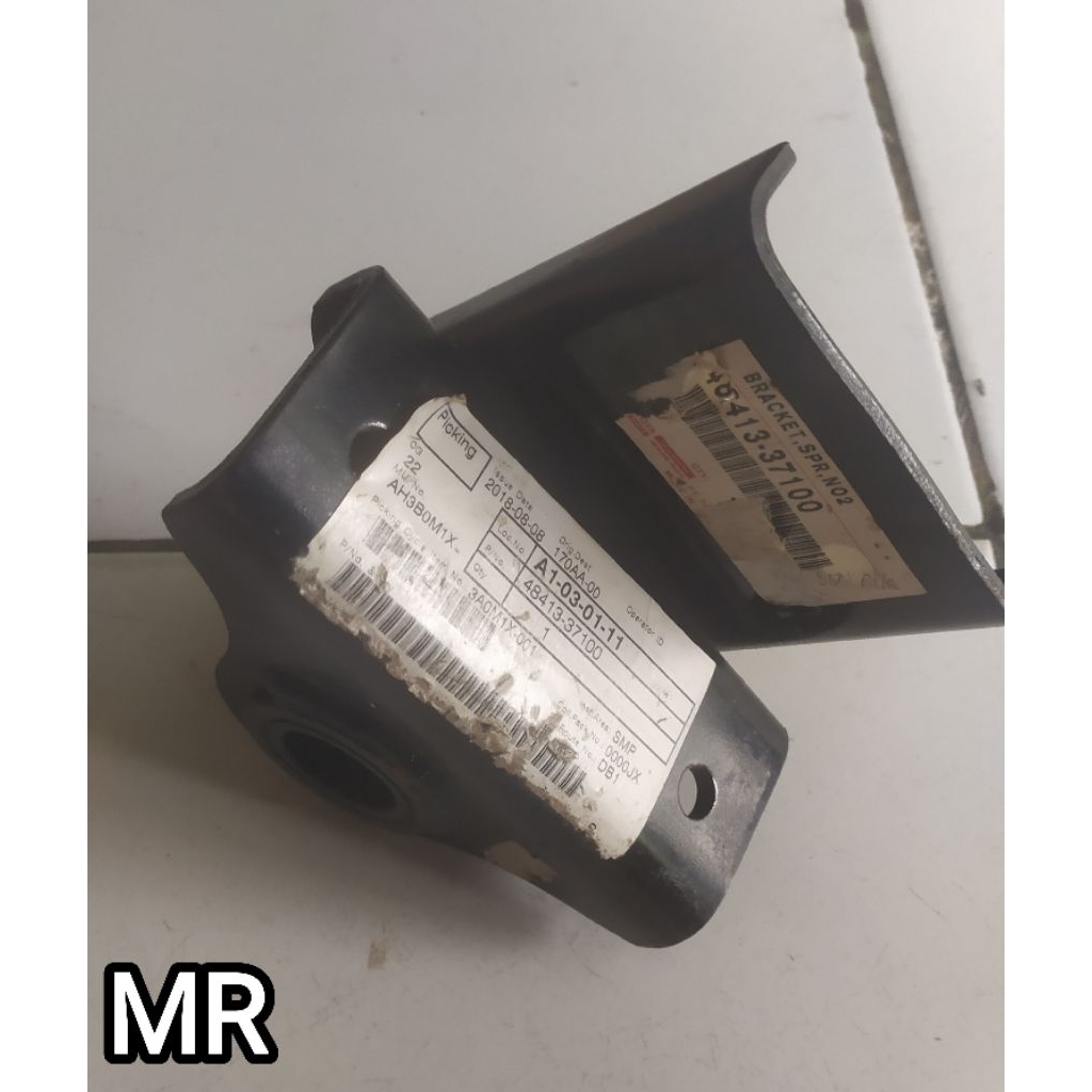 ASLI HT125 HT130 hino300 hanger bracket plate spring per depan bagian belakang braket plat breket du