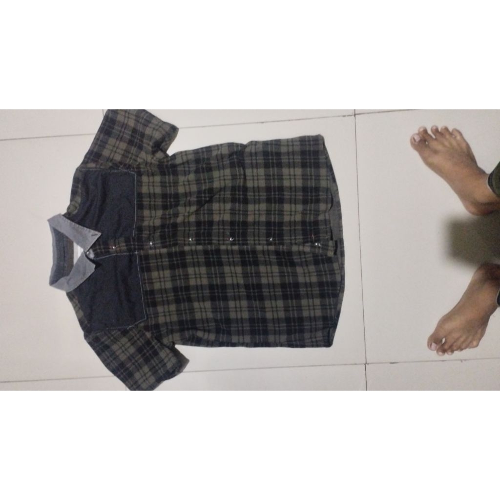 kemeja quicksilver