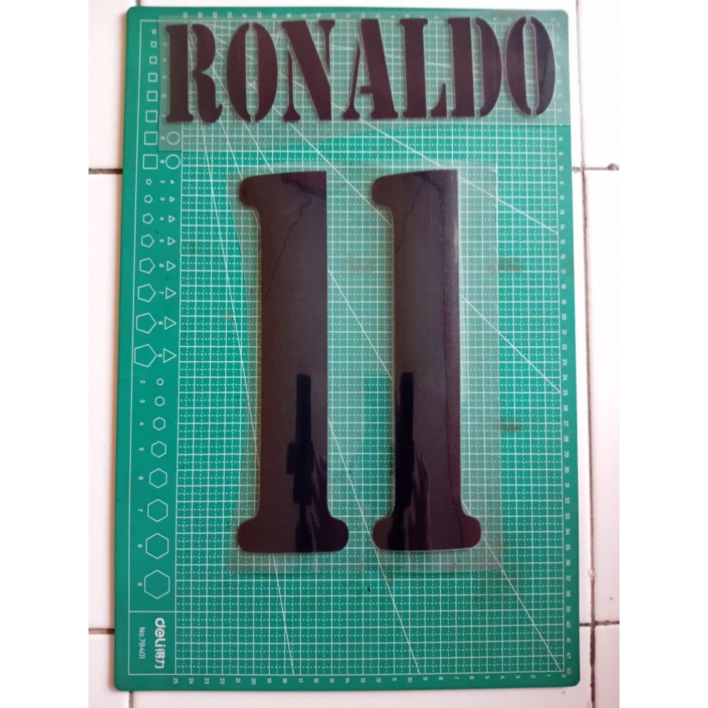 NAMESET VELVET BLUDRU RONALDO 11 MADRID