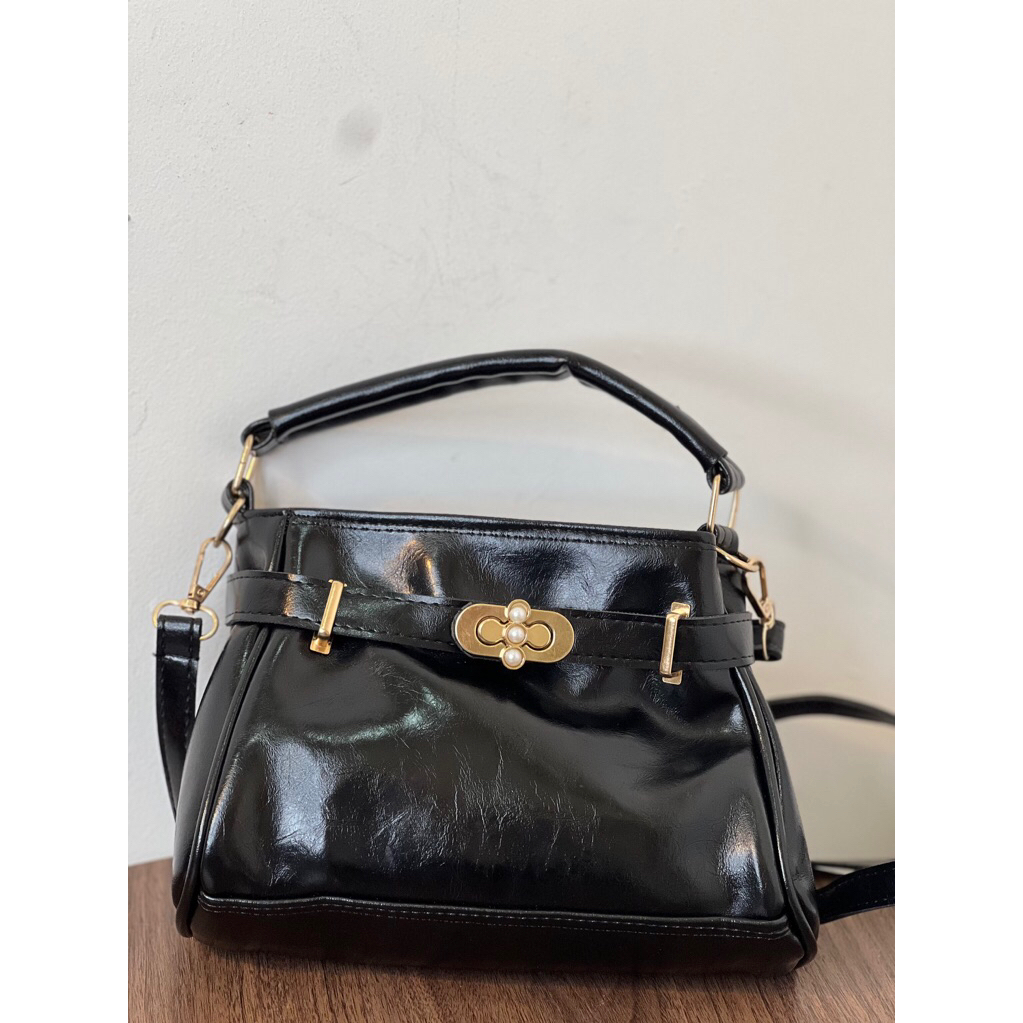 Tas selempang mini glossy bailey