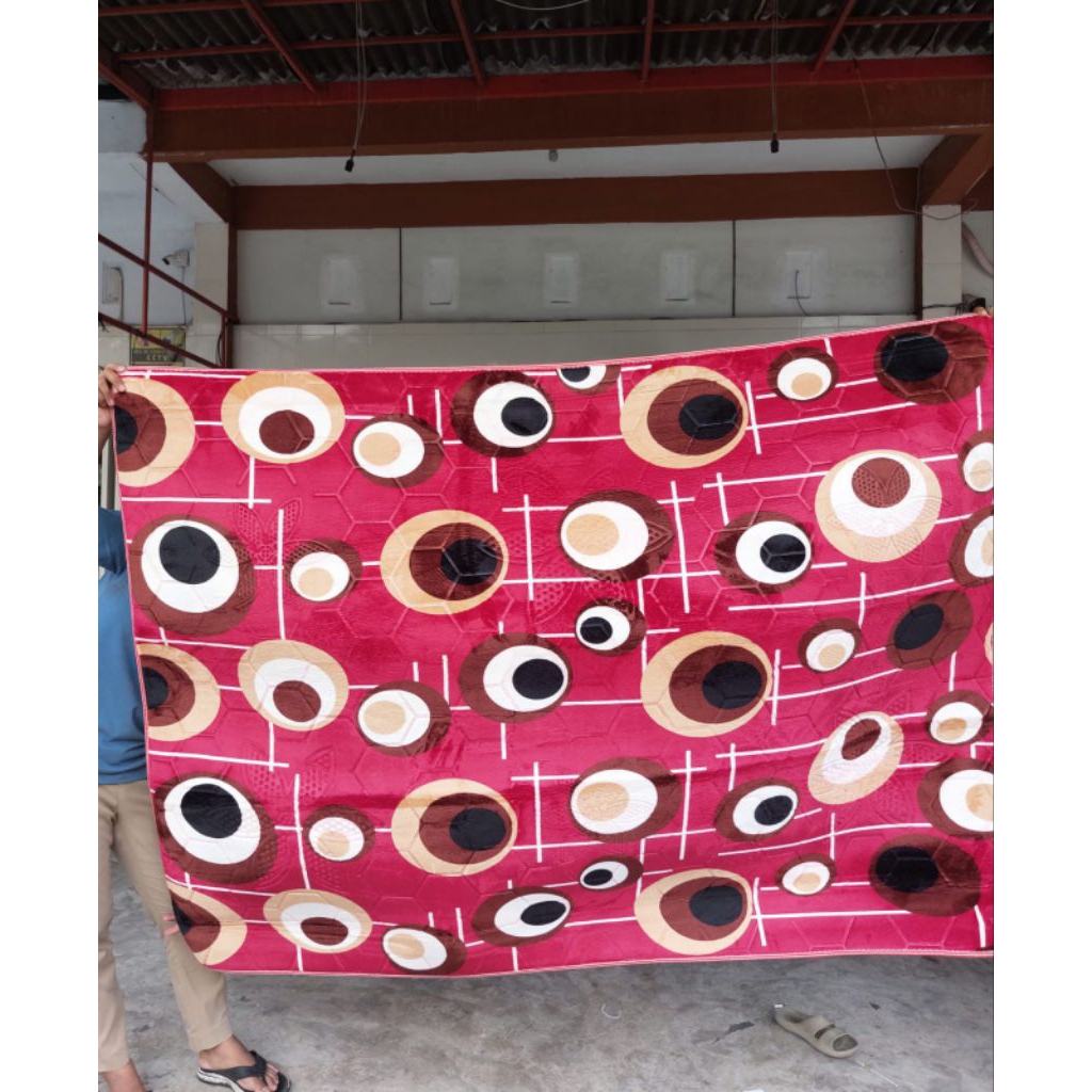 N5 Karpet malaysia 140x 190 / karpet bulu lembut