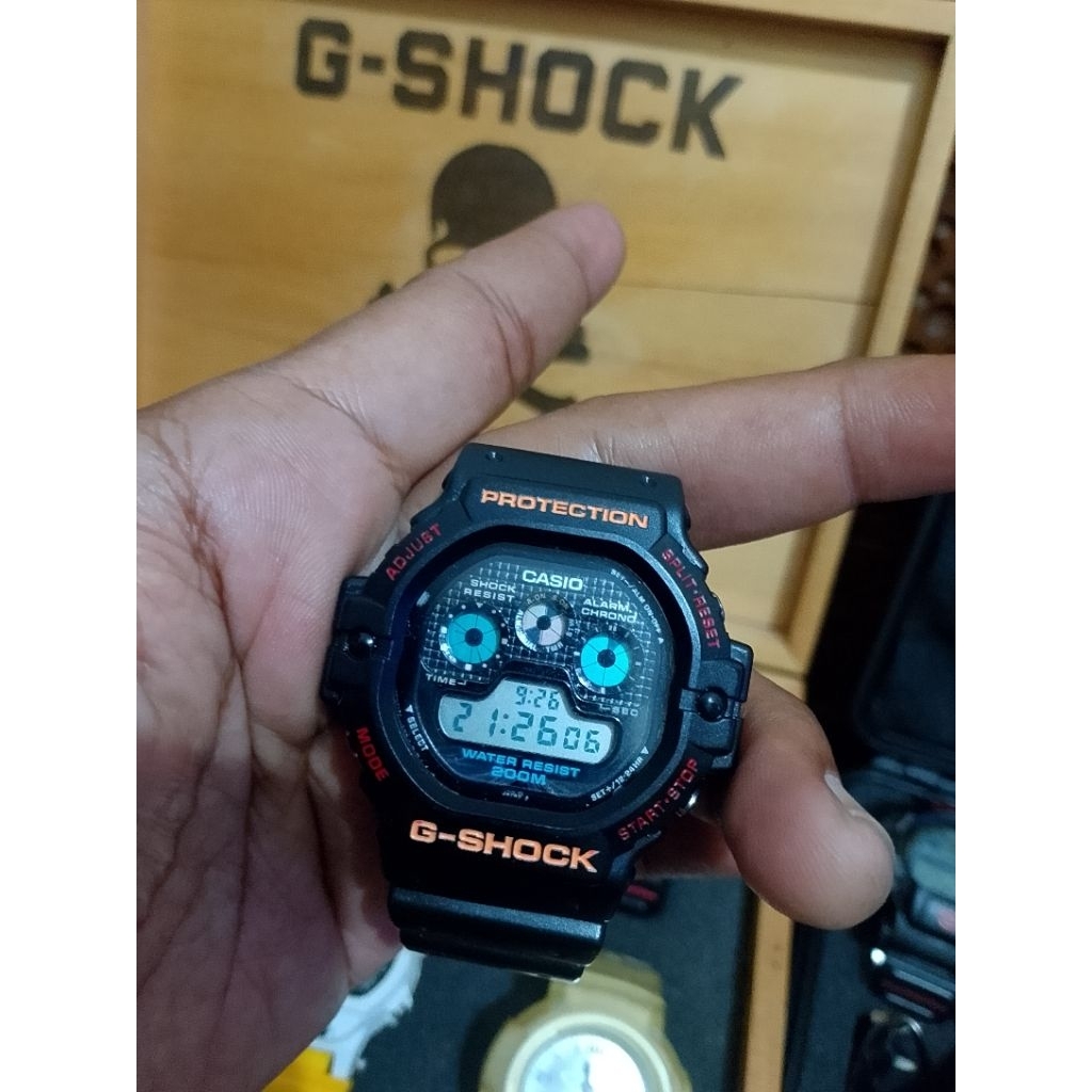 Casio G-Shock DW-5900 Vintage Second Original Shock Resist Water Resistance