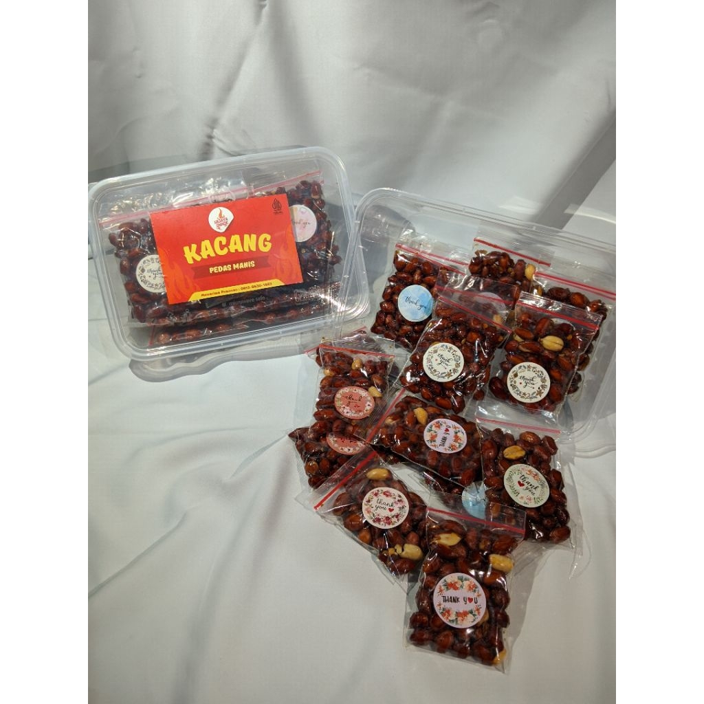 

Kacang Balado Pedas Manis - Cemilan jadul yg kekinian by Wijaya Snack