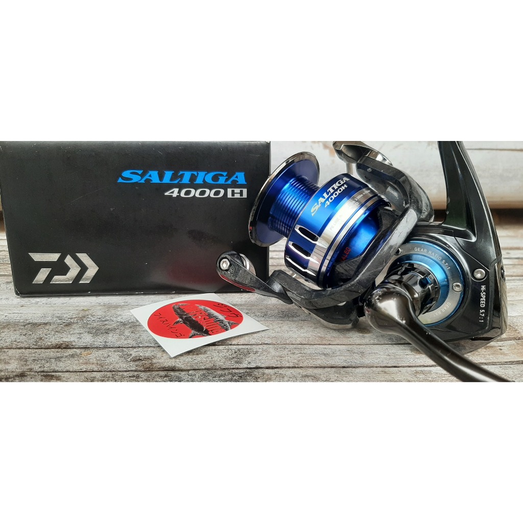SECOND SPINNING REEL DAIWA 15 SALTIGA 4000H