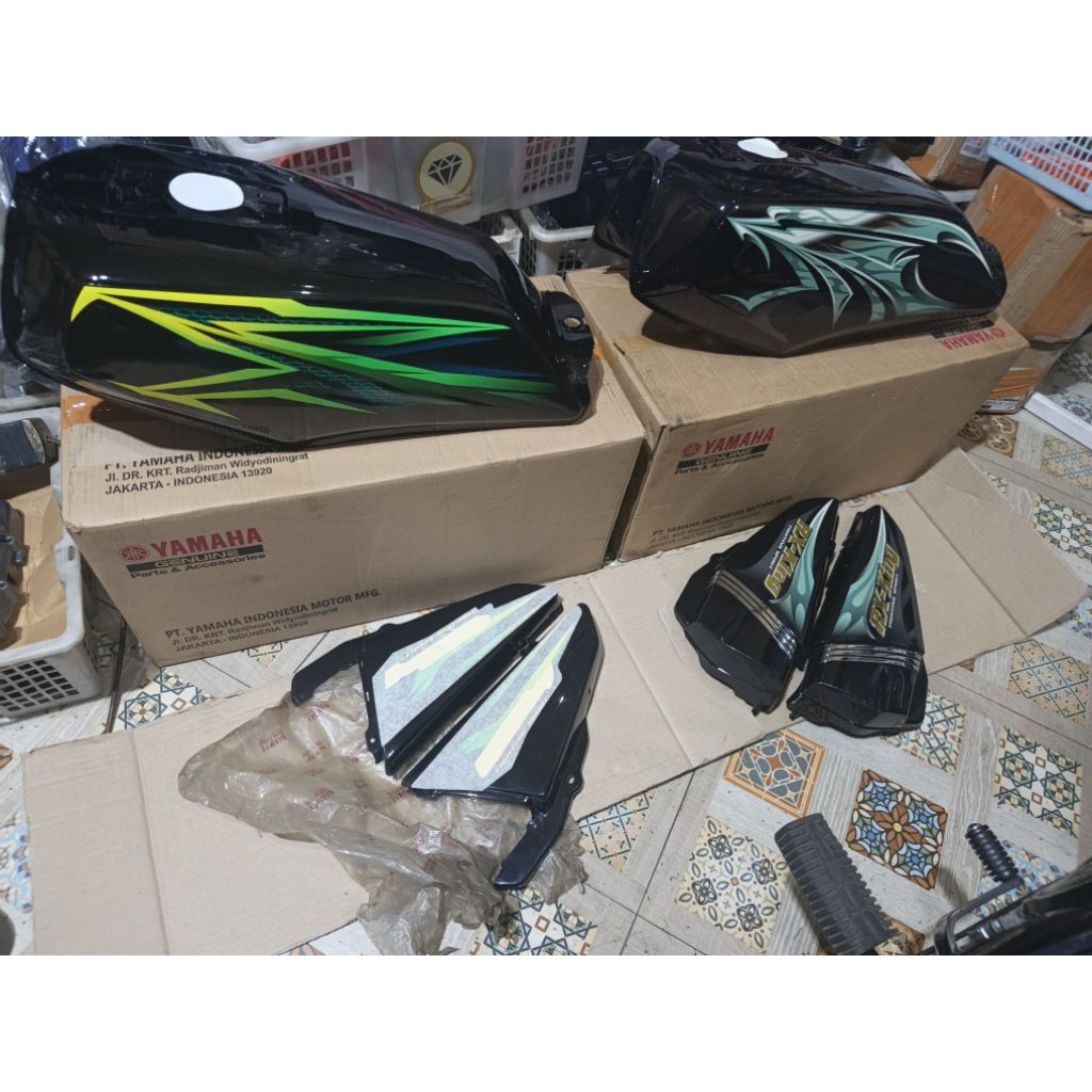 BODY SET BODI SET 1 SET TANGKI SET 1 SET ORIGINAL YAMAHA RX KING RXKING NEW 2006 DRAGON HITAM HIJAU 