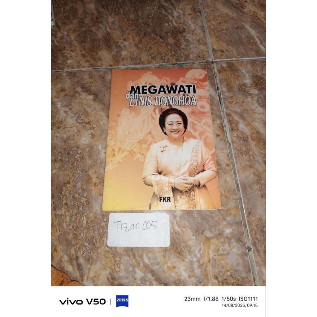 Buku Megawati dan Etnis Tionghoa