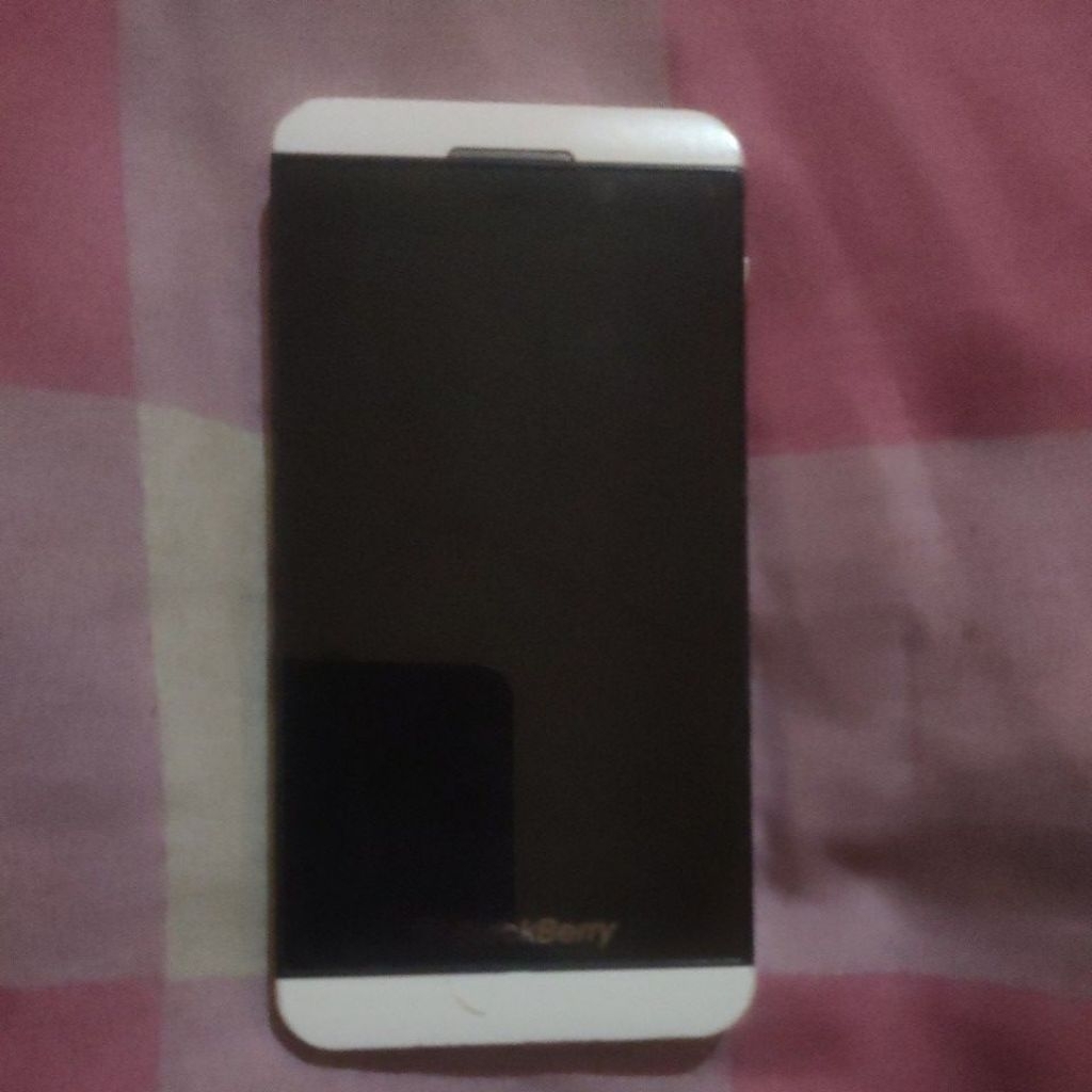 lcd touchscreen blackberry Z10