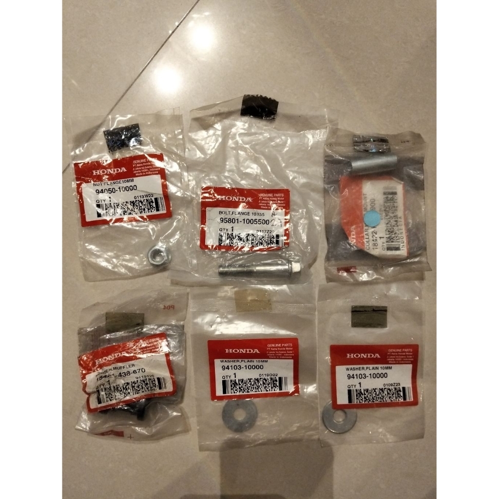 Baut set tahanan knalpot untuk motor Tiger 2000 Old number part 958011005500 & 18421438670