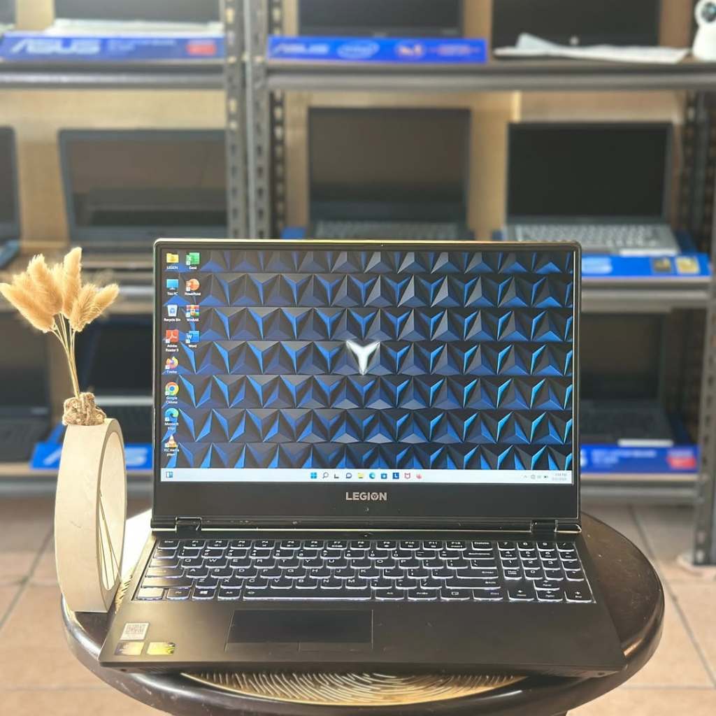 TERMURAH LAPTOP LENOVO LEGION Y530CORE I5-8300H/HDD1TB INTEL OPTANE/RAM 8GB/BERGARANSI
