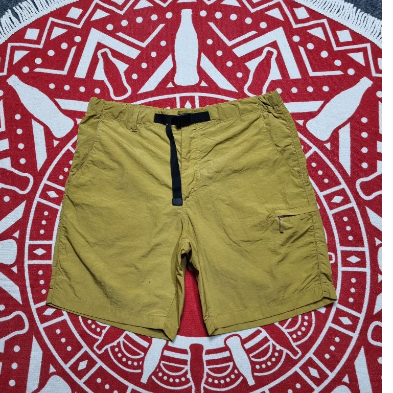 celana pendek uniqlo geared utility