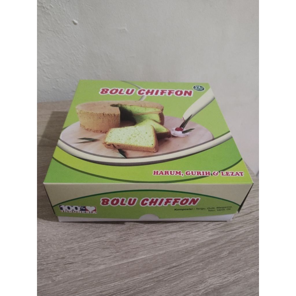 

Box/dus bolu chiffon uk18x18x6,5 isi 50pcs