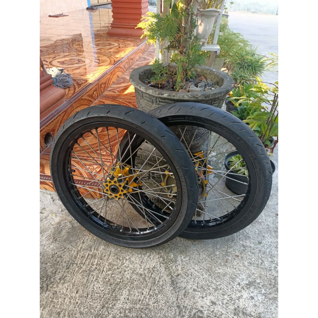 Whelset semi cacing crf