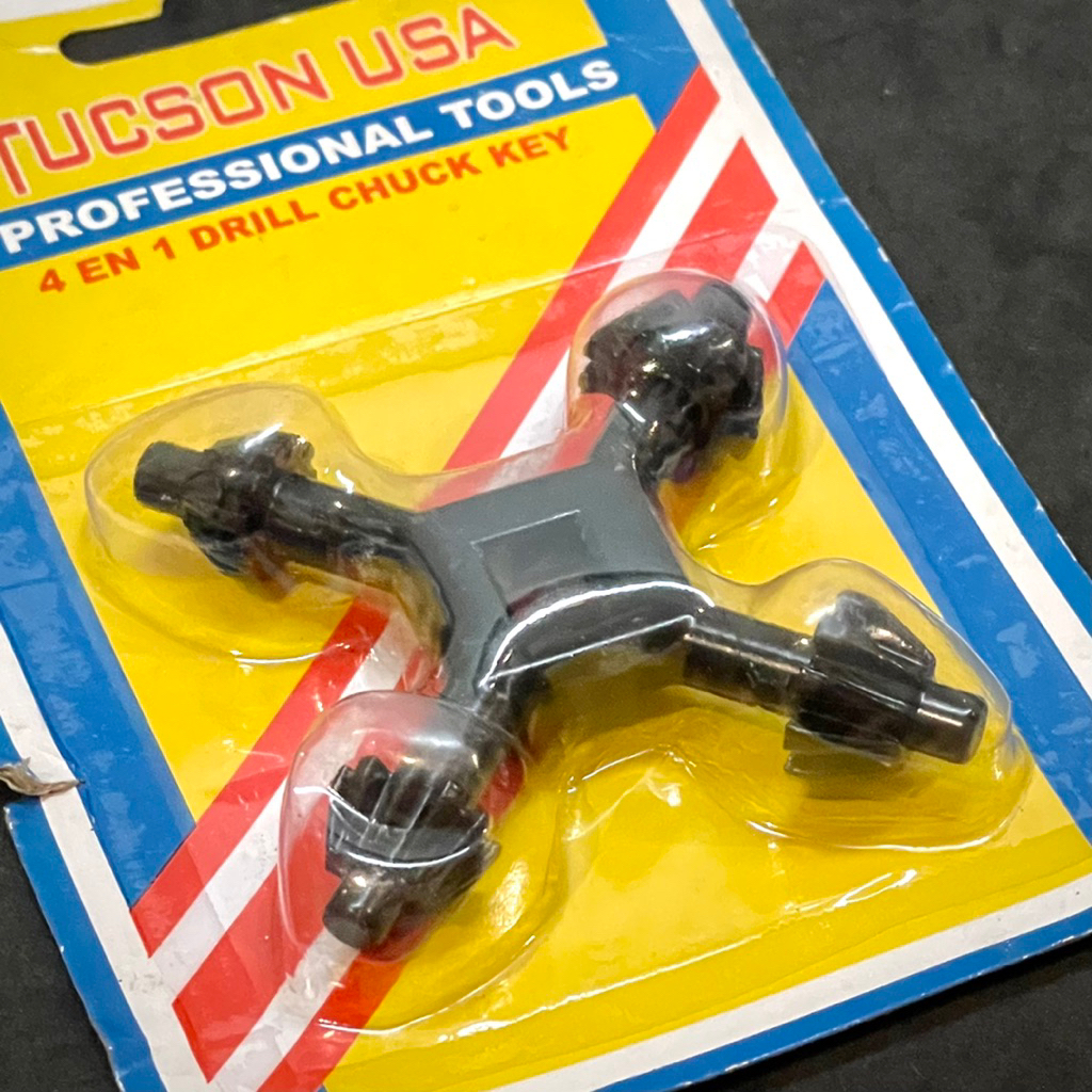 kunci kepala bor 4 in 1 universal / kunci kepala mesin bor 4 in 1 universal / drill chuck key
