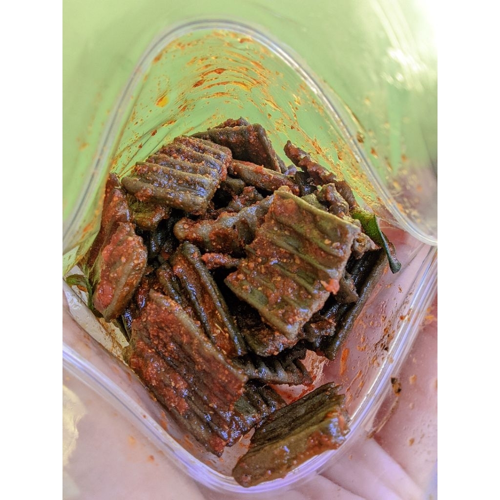 

Krupuk jengkol bantet kemasan ½kg