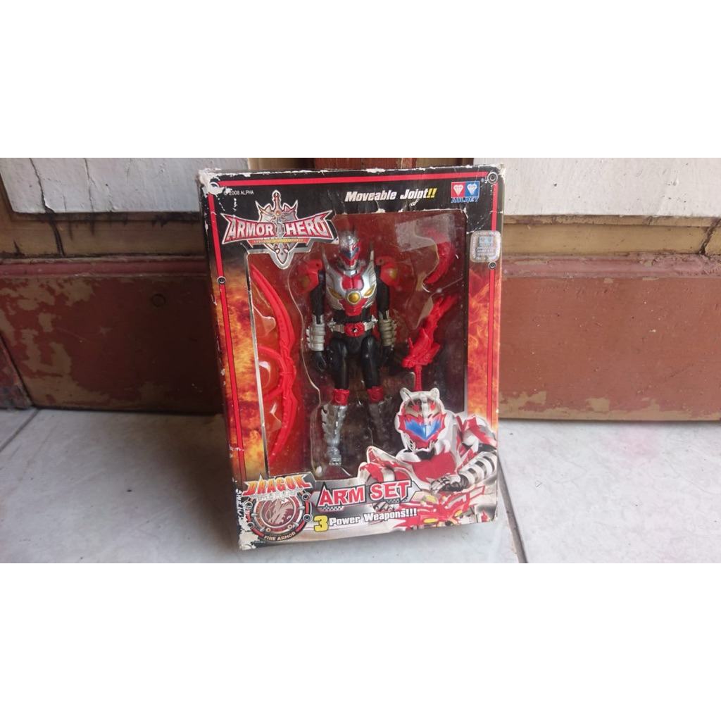 Mainan Action Figure Armor Hero Legend Of Light & Shadow Dragon Man Arm Set Ori