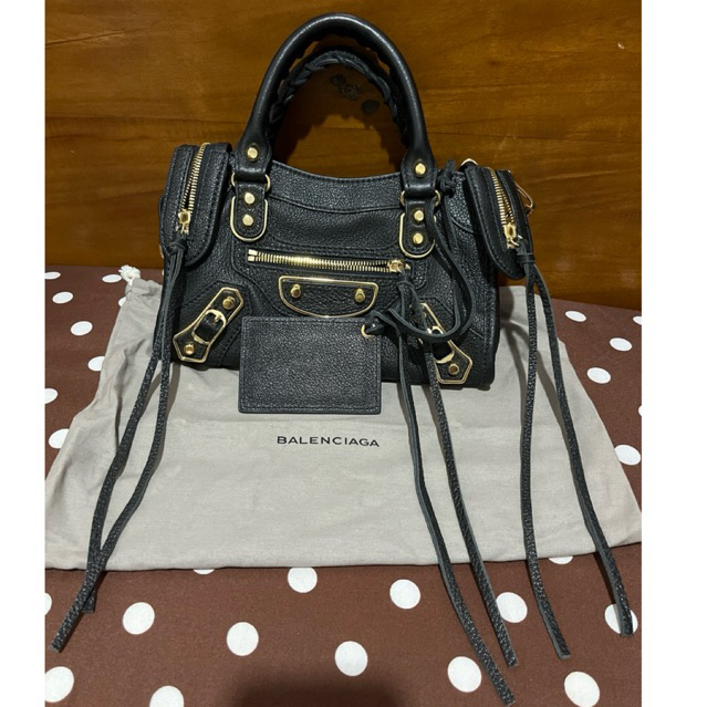 [Preloved] Tas Hand Bag | Tas Slingbag Kulit Asli GHW