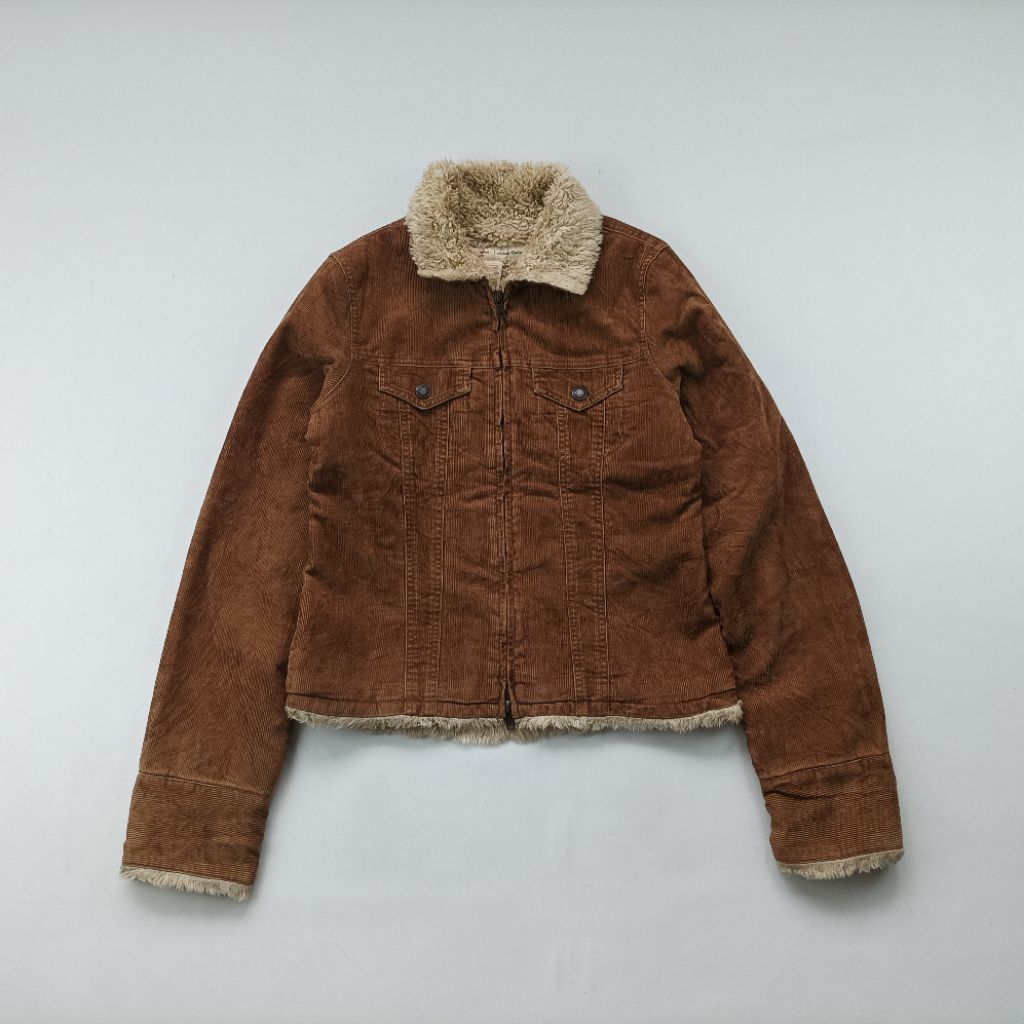 Abercrombie winter corduroy size M wanita  K034