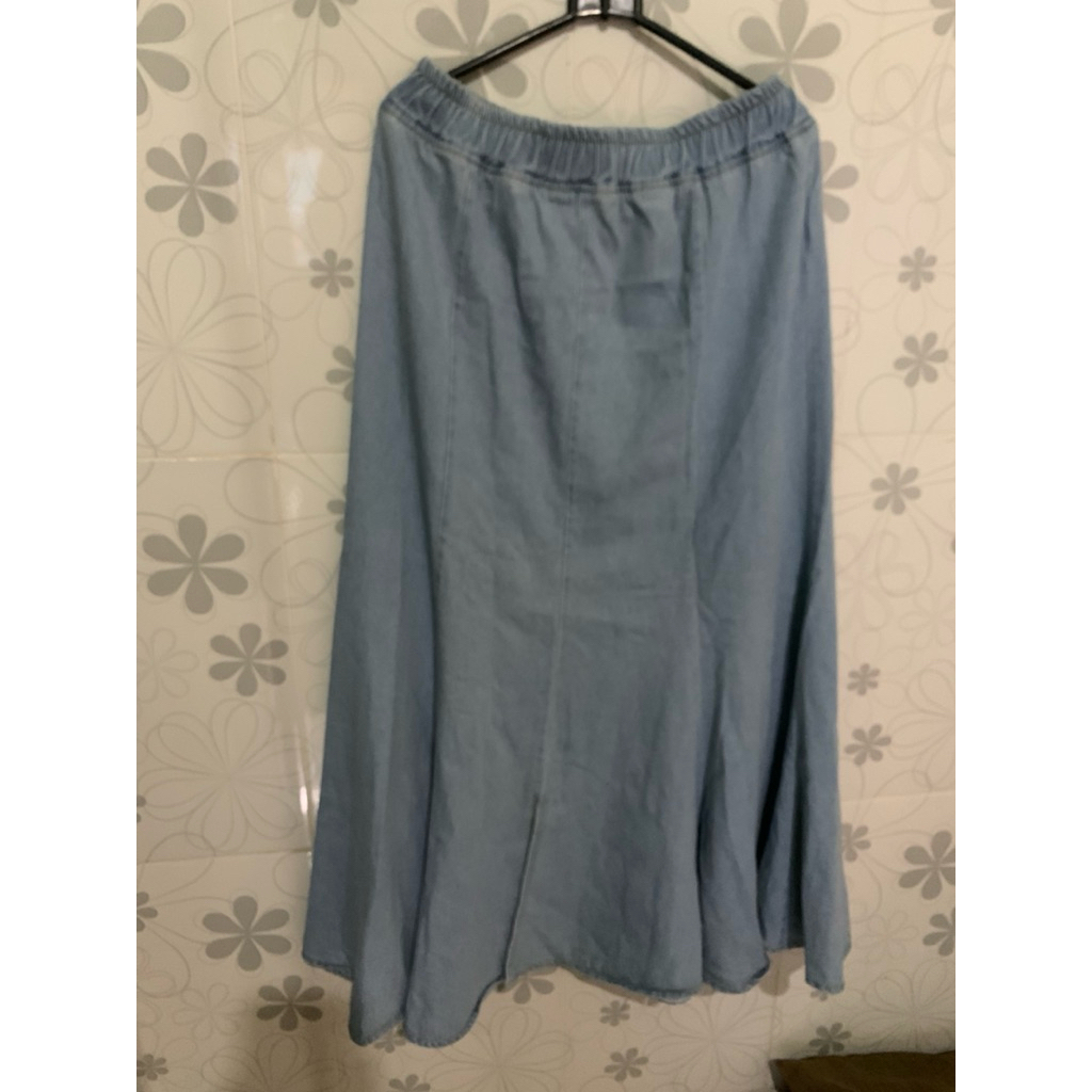 Skirt denim this is april