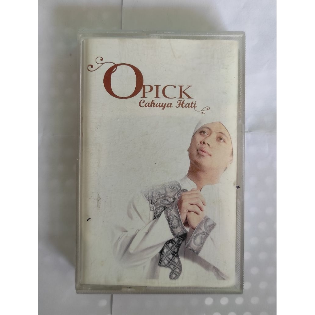 kaset pita OPICK "cahaya hati"