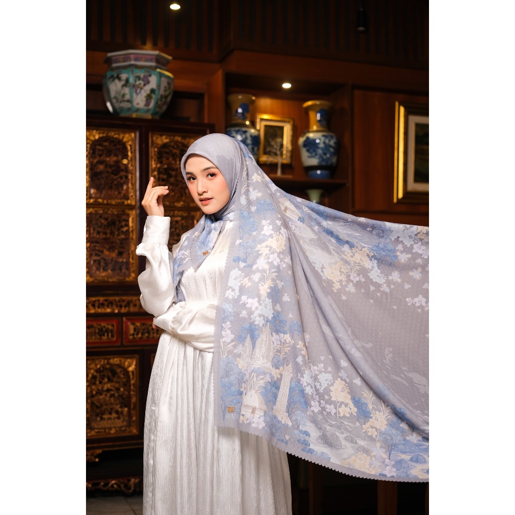 {INCLUDE BOX} Radwah - Swanagara Scarf - Kerudung Motif Segi Empat Wanita