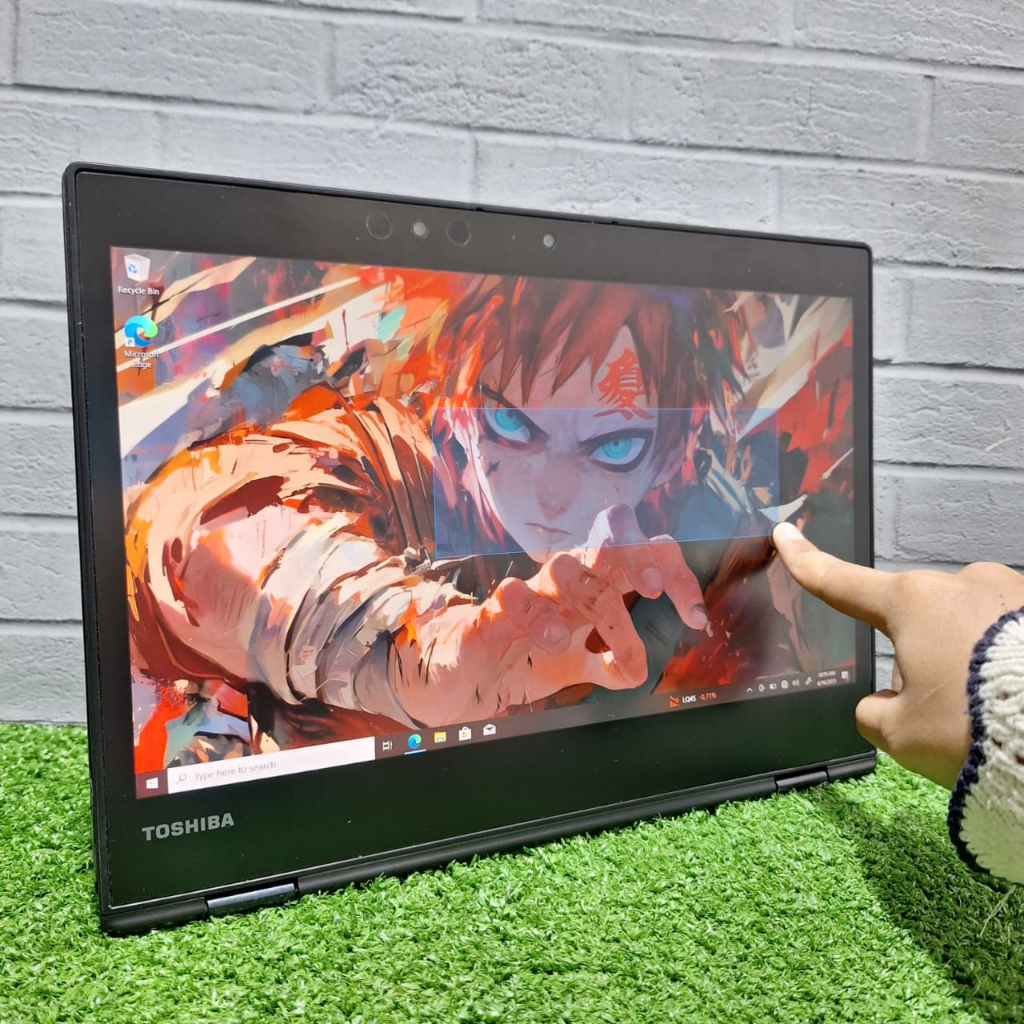 Laptop 2in 1 Toshiba X20W - D Dynabook VC72D touchscreen core I7 RAM 8GB