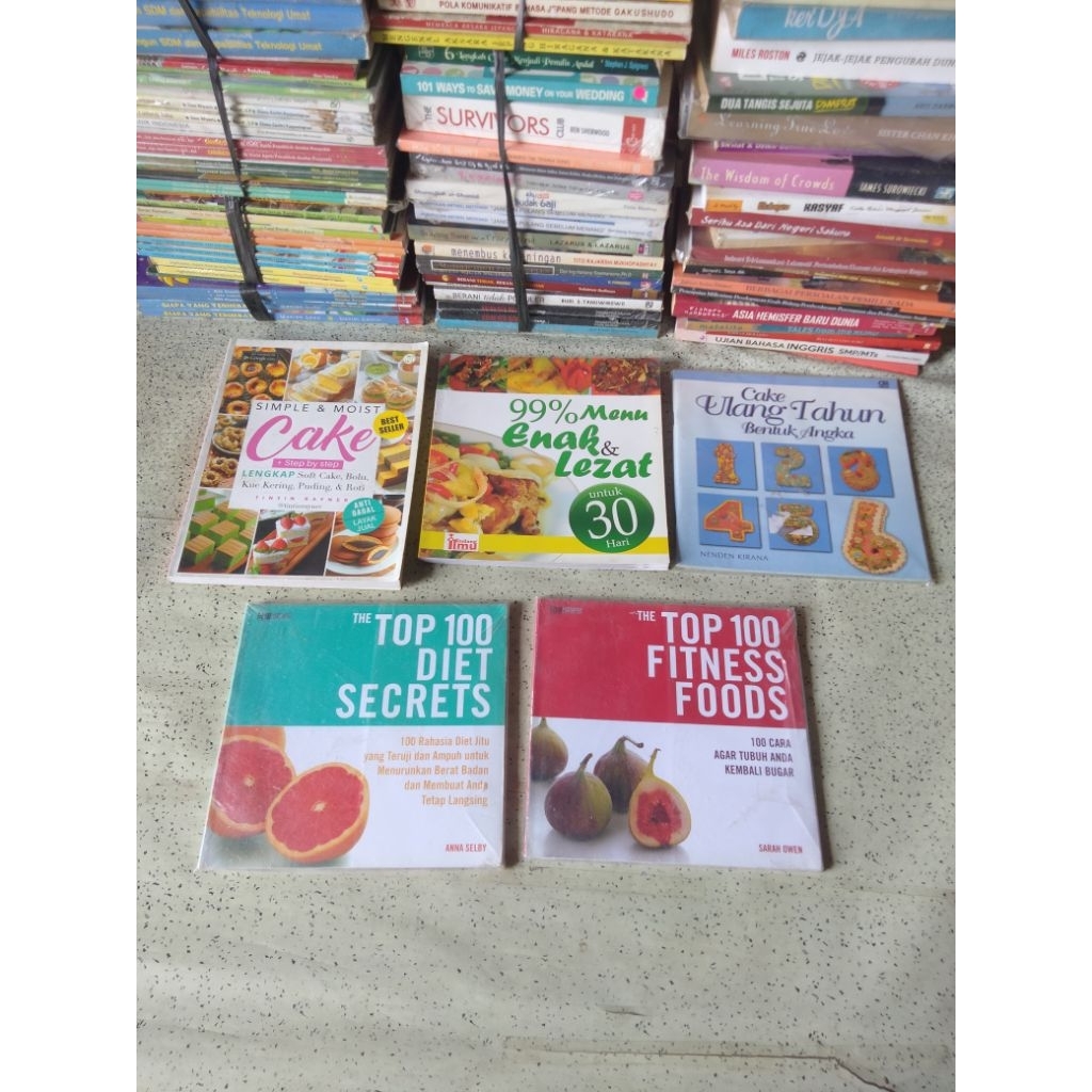 Buku Resep Masakan; MENU ENAK & LEZAT, KUE KERING, ULANG TAHUN, DIET SECRET, FITNES FOOT, COKELAT, M