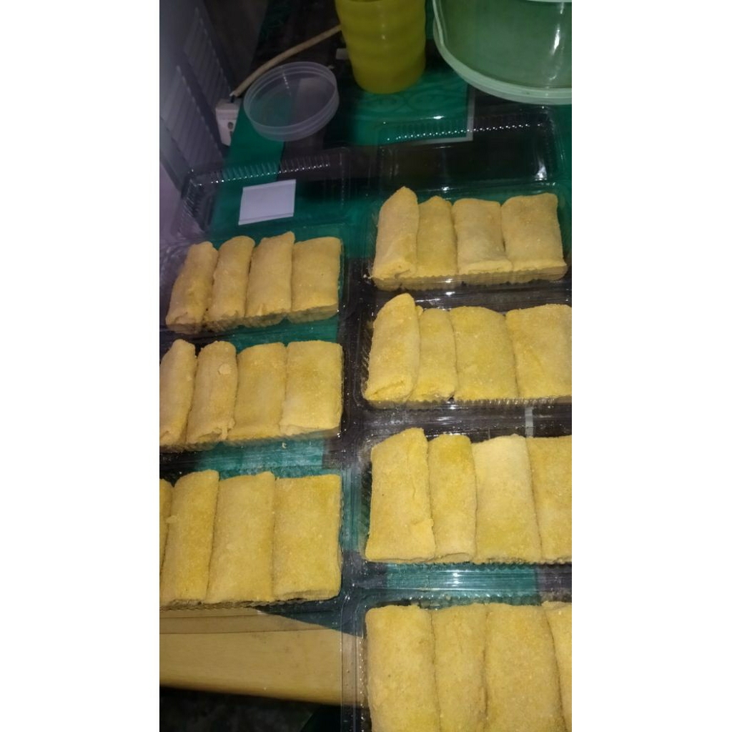 

Risoles Ayam suwir pedas Isi 4pcs Frozen