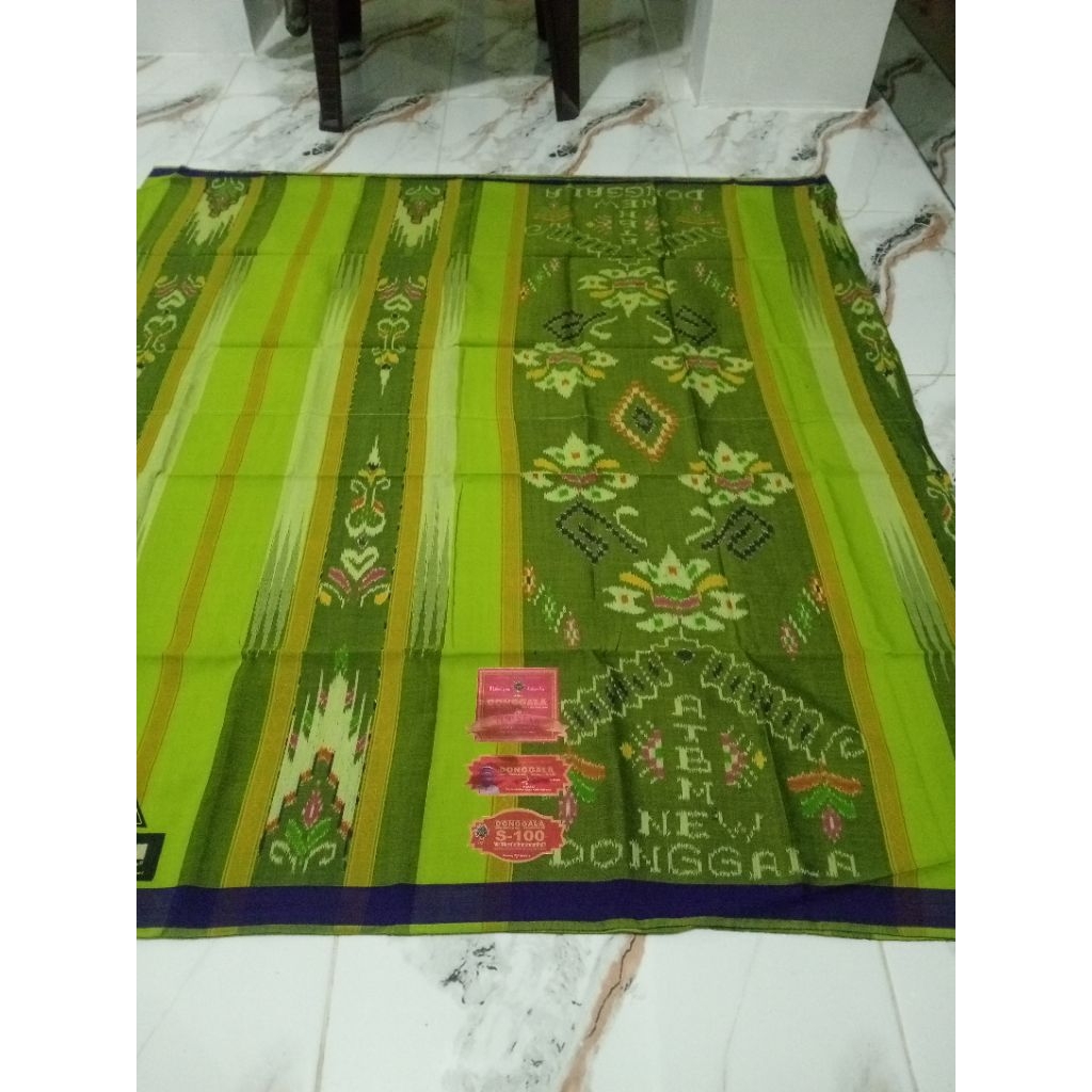 sarung donggala sutra