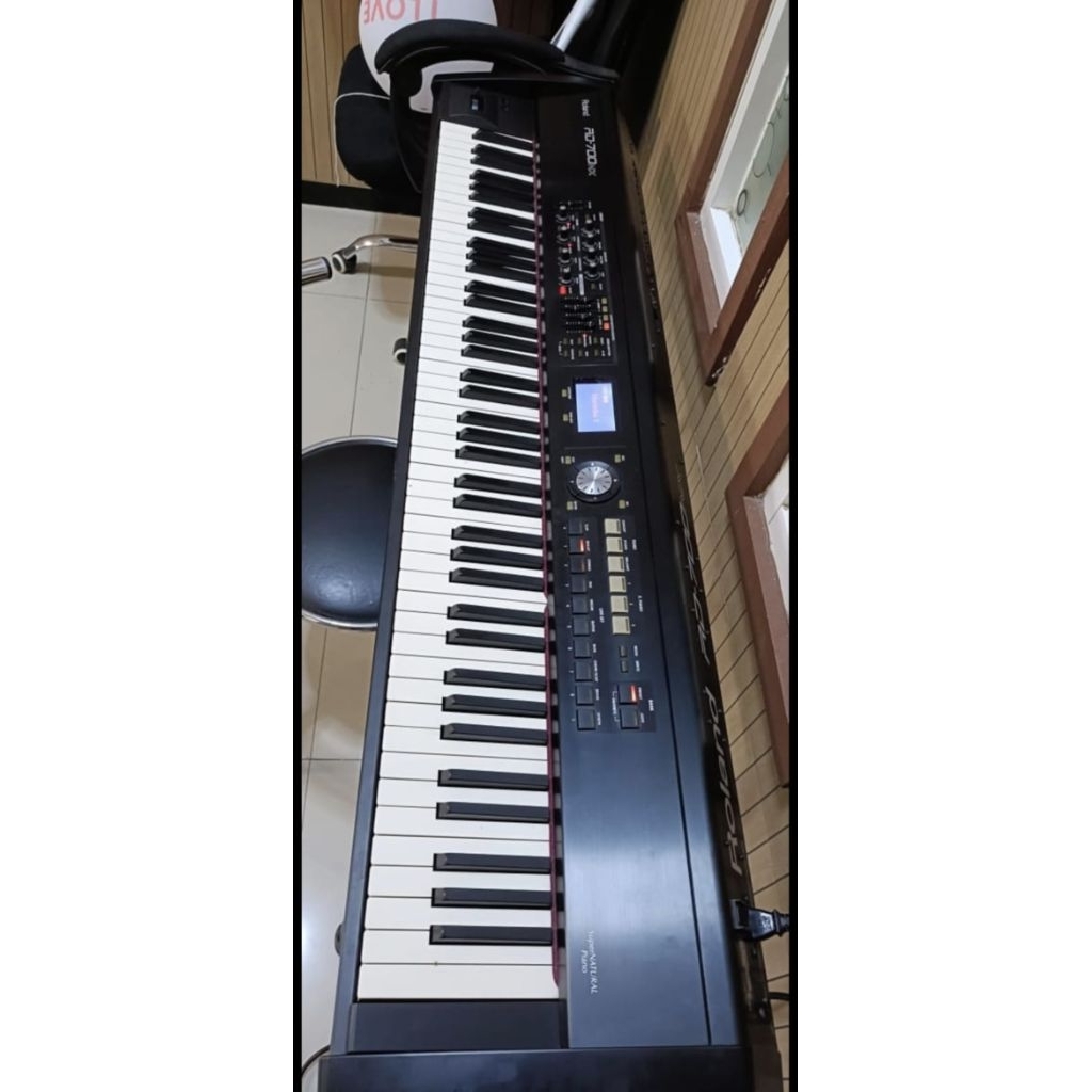 ROLAND RD-700NX