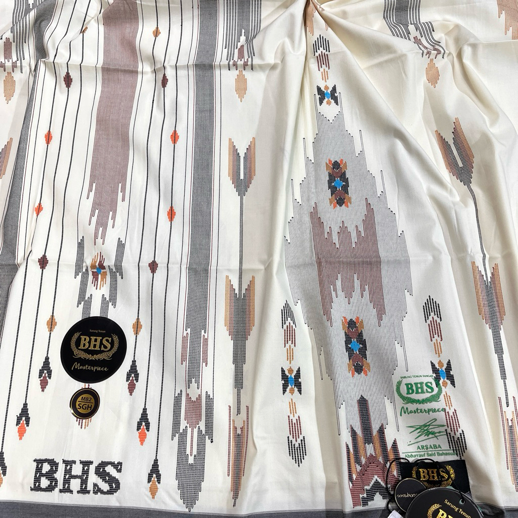 SARUNG BHS MASTERPIECE GOLD M82 SGH 1 PUTIH