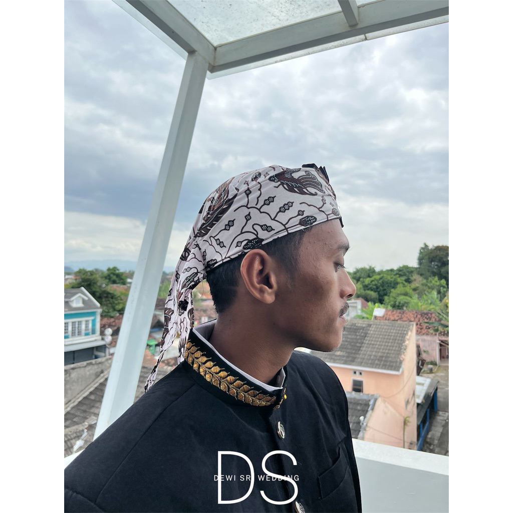 ikat kepala motif batik/Topi batik/Udeng batik/Topi sunda