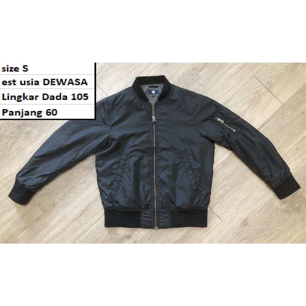Jaket UNIQLO Bomber Gembul Pafer Premium Remaja-Dewasa Second Preloved