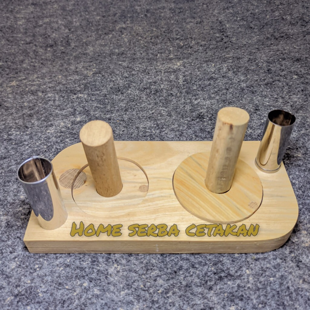 

cetakan donat kayu Set 2 lubang ukuran diameter 6 dan 7 cm + pembolong Stainless