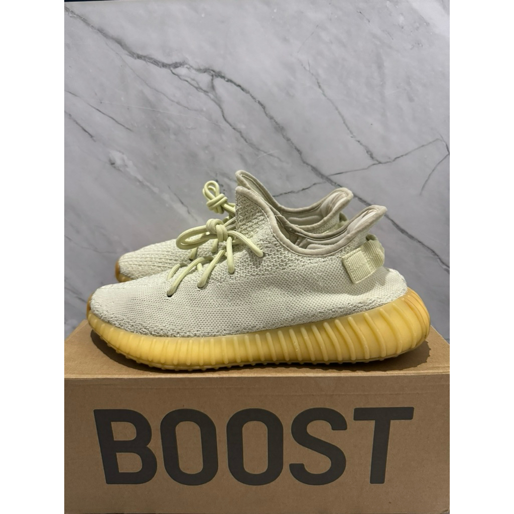 

Yeezy 350 Butter