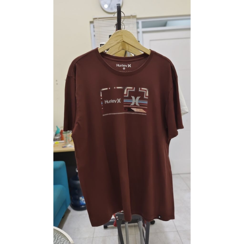 Kaos Hurley Navajo Maroon T-Shirt