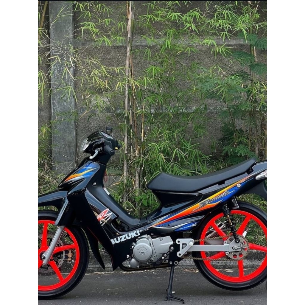 STRIPING LIS STICKER SUZUKI SMASH R 2003 HITAM STIKER SMASH HITAM 2003