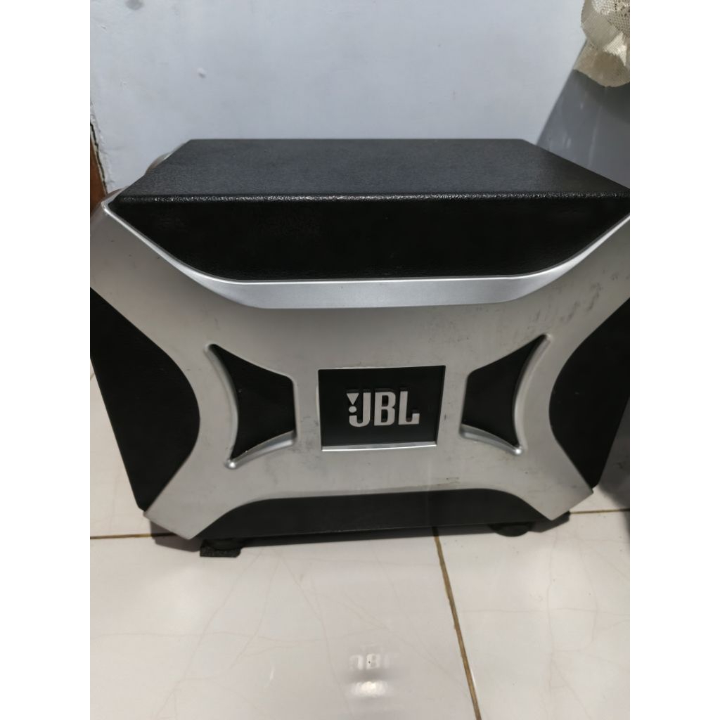 subwofer aktif JBL Bass Pro II