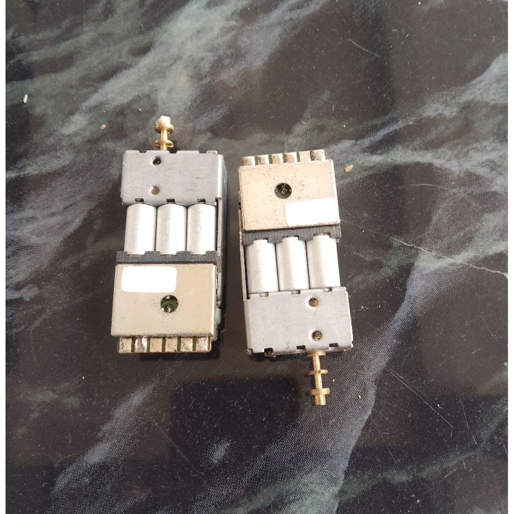 Kepala Tuner FM Taiwan Baru