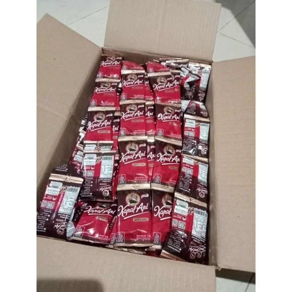 

Paket hemat 33 Sachet Kopi Kapal Api Bubuk Tanpa Gula Renceng 6 gr