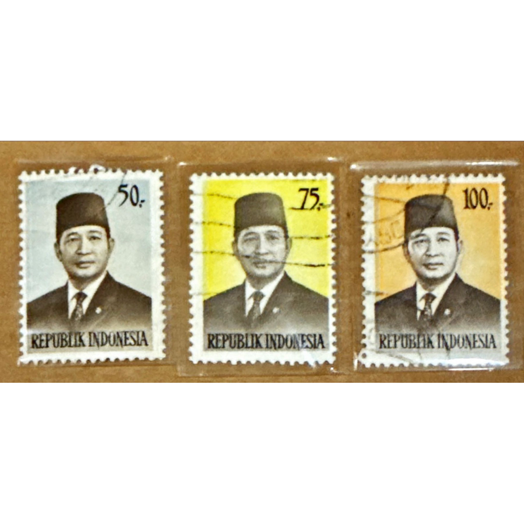 

(BA) PRANGKO INDONESIA 1974 PRESIDEN SOEHARTO SHORT SET 3V USED.