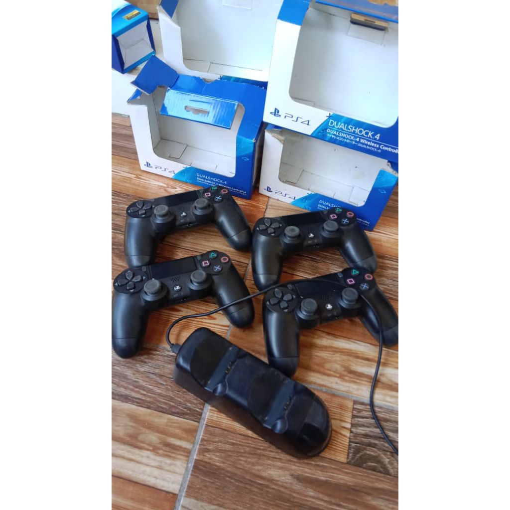 Stik PS4 ORI MESIN bekas