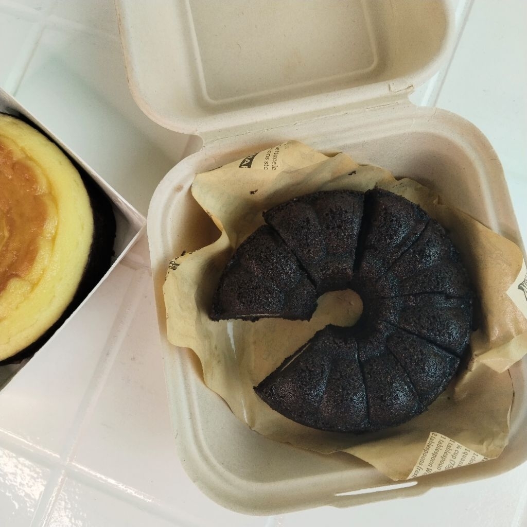 

Amanta Segar | Bolu Mini Ketan Hitam Kukus Keju