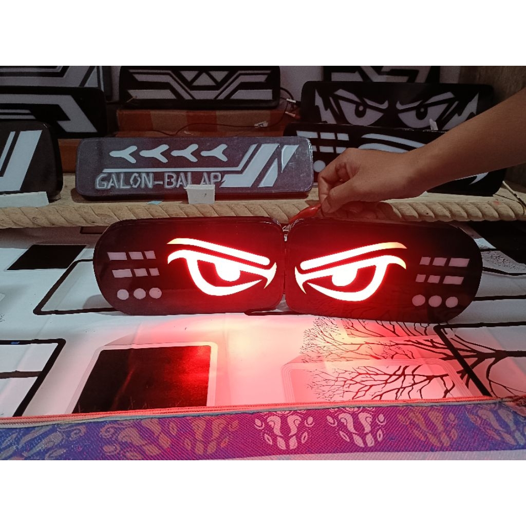 terbaru lampu rem LED variasi mobil pickup T120SS 12volt model mata versi 1 Rem belakang custom