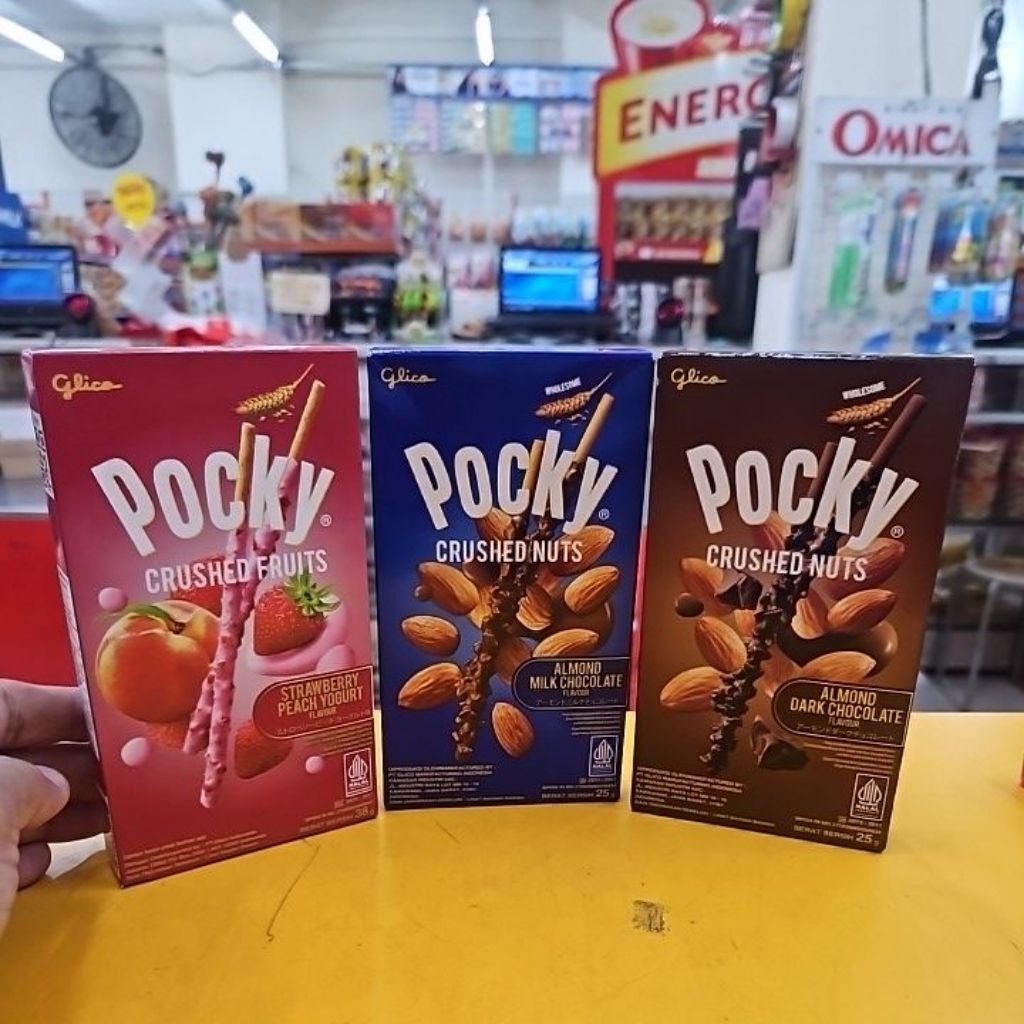 

PCS 25GR - POCKY PREMIUM RASA ALMOND MILK - ALMOND DARK - STR PEACH YOGURT / POKI POCKI POCKY