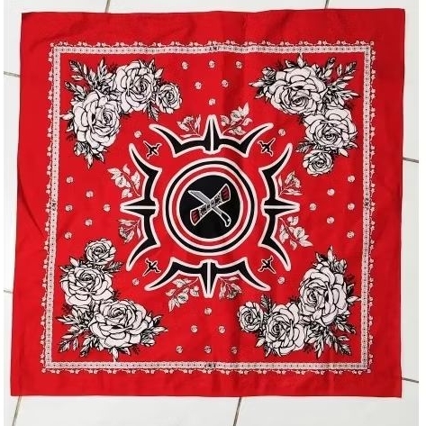 Lenso Merah l Lenso Adat Maluku Parang Salawaku asli 100 % katun. ukuran 55X55.