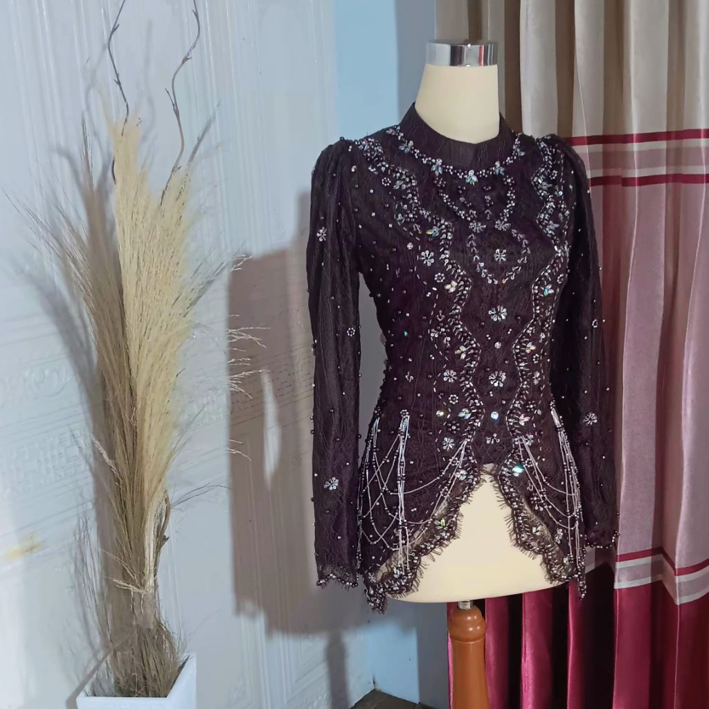 kebaya lamaran mewah kebaya engagement kebaya full payet