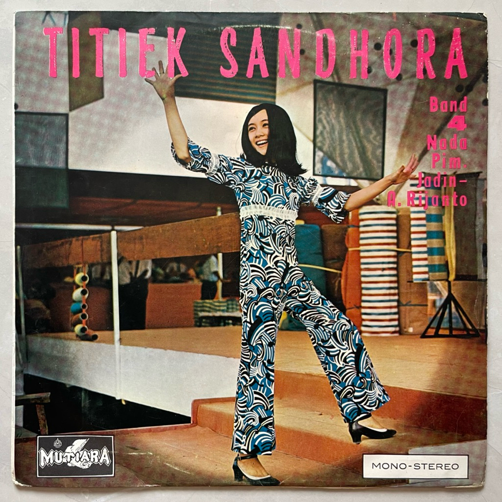 Piringan hitam vinyl - Titiek Sandora - Walang Kekek