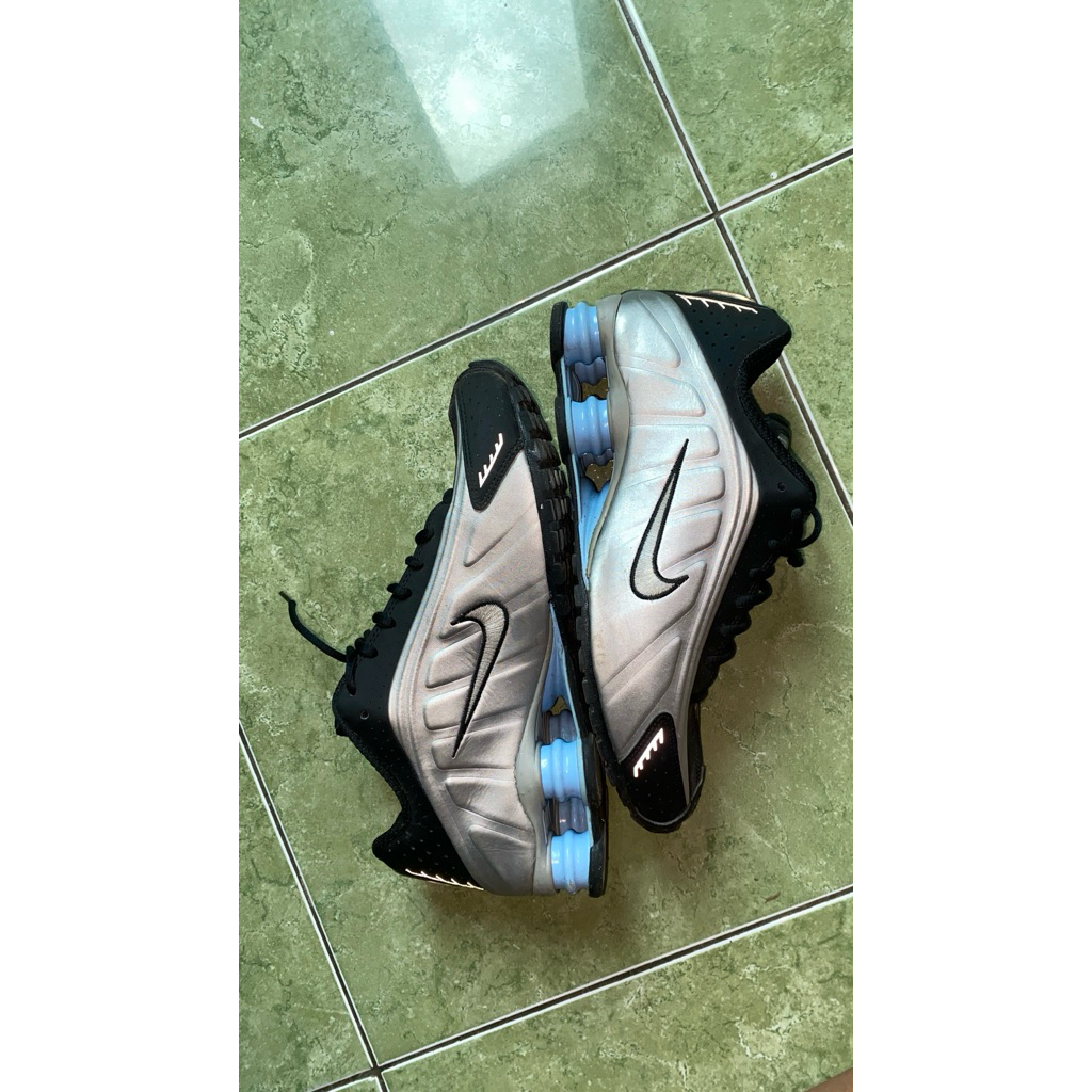 nike shox r4 blue